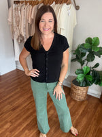 Going Strong Jeans in Olive