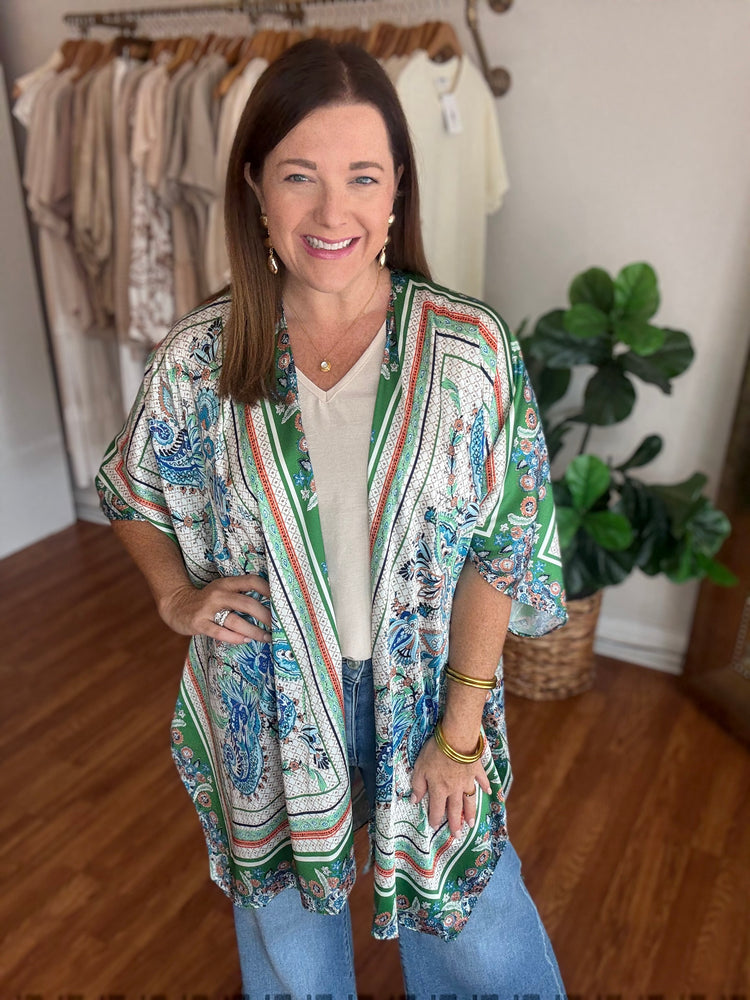 Crowd Pleaser Kimono in Green
