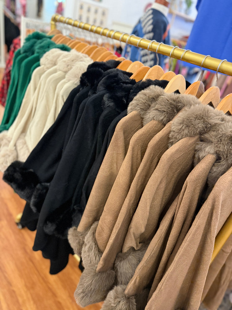 Central Park Poncho in Black