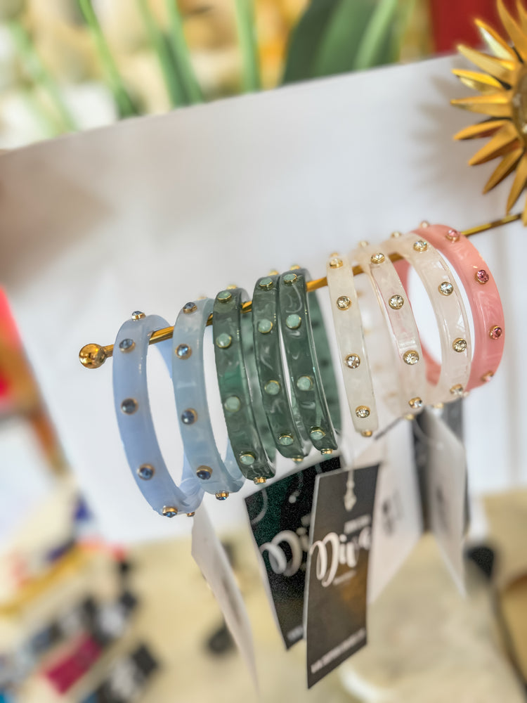Stella Bangle
