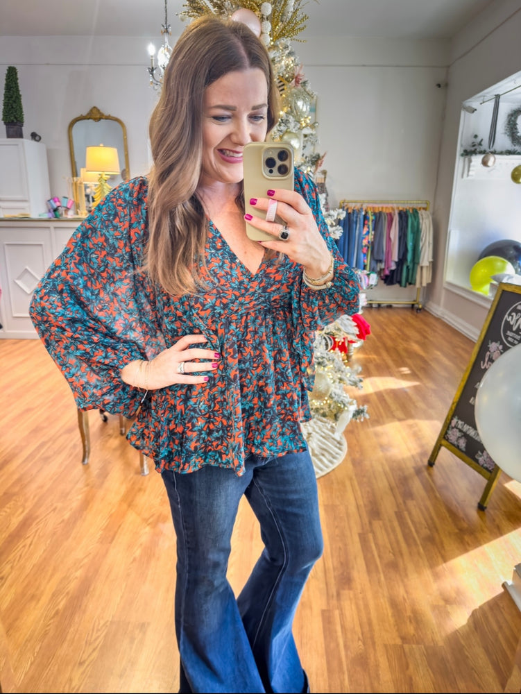 It's Giving Fall Top