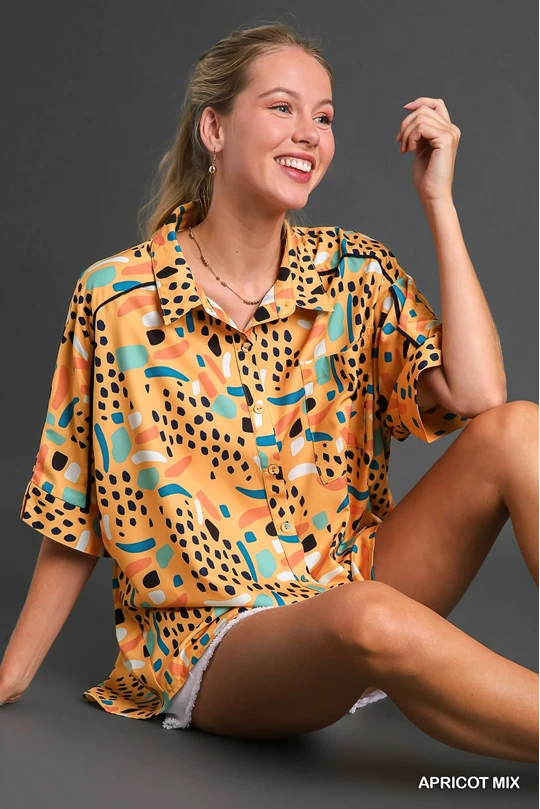 Jazzy in the Jungle Top in Apricot